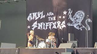 Amyl amp The Sniffers  Shake Ya  Live  Cabaret Vert Festival  17082023 [upl. by Nwhas995]