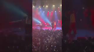 TOOFAN ET SANTRINOS RAPHAEL SUR SCÈNE  BATACLAN [upl. by Nonahs]