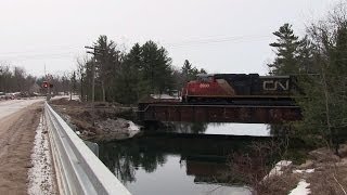 TRESSPASSERS CN 8903 at Washago 13APR2014 [upl. by Nylauqcaj890]