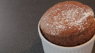 Recette de soufflé au chocolat [upl. by Aicat]