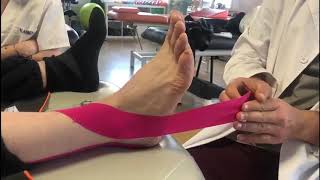 Kinesio tape para corregir posición de tobillo [upl. by Lola]