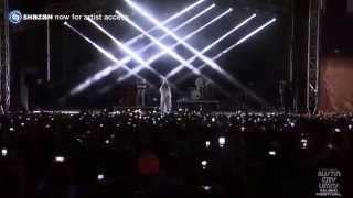 Lorde  Flashing LightsBravado on ACL 2014 [upl. by Sirahs]