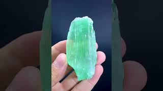 Green Hiddenite Kunzite Crystal 77Gm Size 74x36x15mm Origin Skardu Pakistan kunzite [upl. by Ahto]