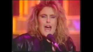 Alison Moyet  Weak In The Presence Of Beauty TOTP [upl. by Martreb251]