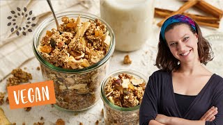 💚 GESUNDES GRANOLA MIT APFEL amp ZIMT 💚  Granola einfach selbermachen [upl. by Kcin]