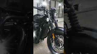 Triumph bobber 2020 [upl. by Aidroc]