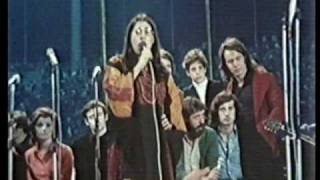 Theodorakis Farantouri To Yelasto Pedi 1974 [upl. by Ahsenet]