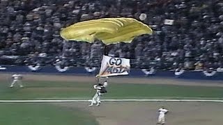 1986 WS Gm6 Fan parachutes onto infield [upl. by Naginnarb]