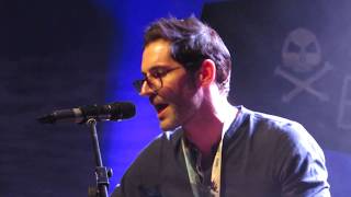 Tom Ellis sings Tracey Chapman Magic Con 2018 HD [upl. by Dnalsor409]