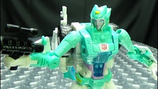 Power of the Primes Deluxe MOONRACER EmGos Transformers Reviews N Stuff [upl. by Nyliret]