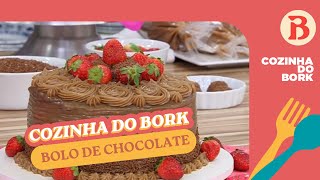 Melhor bolo de chocolate com BRIGADEIRO e morango que você já comeu  Band Receitas [upl. by Eloise3]