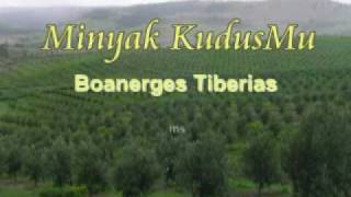 MINYAK KUDUSMU  BOANERGES wlyrics [upl. by Vlad]