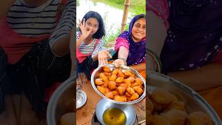 Aloo pakoda 😍😍😍😋😋😋 mehekkitchenandstreetfood shorts viral trending [upl. by Nerac]