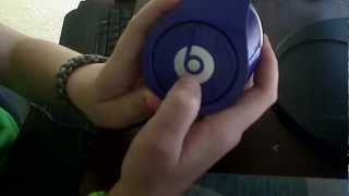 How To put batteries in your Beats By Dre Studio Headphones [upl. by Zoe]