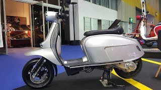 Scomadi TT200i Touring Classic silver [upl. by Ecila]