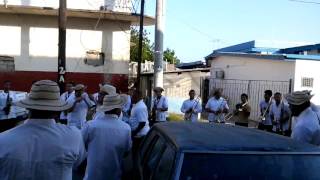 Murga Corazon de Azuerodesfile de las mil polleras 2016 calentamiento [upl. by Hareema518]