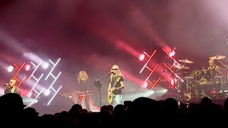 Jerry Cantrell of Alice In Chains  Them Bones Live  Choctaw Oklahoma [upl. by Notsirhc]