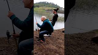 🚗 AVENTURA de PESCA al AMANECER 🌅 con AMIGOS  Videos de Leon fish fishing pesca carpfishing [upl. by Sirtimid321]