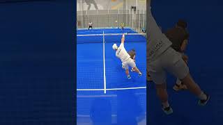 ¡Remate Desde la Línea de Saque 🚀🎾 sports padel padelhighlights tapia [upl. by Aggy]