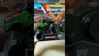 2024 Monster Jam quotGrave Diggerquot VS quotNorthernquot Nightmarequot Double Pack spinmaster monsterjam 2pack [upl. by Ialohcin]