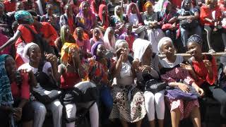 Saint Valentin 2019  Anglais  Collège Majicavo à Mayotte [upl. by Goldarina]