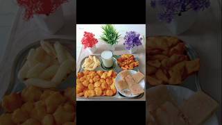 Mix bhajiya 😋 🫕marcha pati bhajiya 🤤Aloo puri 😍gujaratifoodsuji ki barfifoodie crispy shorts [upl. by Niles]