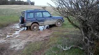 Land Rover Discovery 25 TDi 1995 4x4 2 [upl. by Lerret]