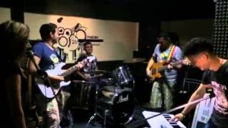 Elvana Gjata puthe Live Sessions Testing [upl. by Lienaj]