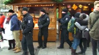 Nach Anschlag in Berlin Weihnachtsmarkt auf dem Breitscheidplatz wieder offen [upl. by Shanon266]