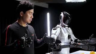 Humanoid robots motion training with Xsens Scalable motion data that doesn’t compromise accuracy [upl. by Guillema919]