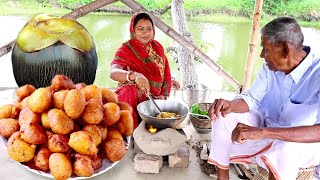 বর্ষায় বাঙালির পছন্দের সেরা রেসিপি নরম তুলতুলে তালের বড়া  taler bora recipe [upl. by Cullan522]