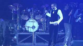 Fally Ipupa  Deliberation live au Zenith [upl. by Ahseined]