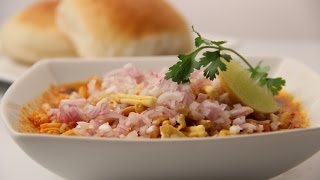 Missal Pav  Cooksmart  Sanjeev Kapoor Khazana [upl. by Nyrehtak]