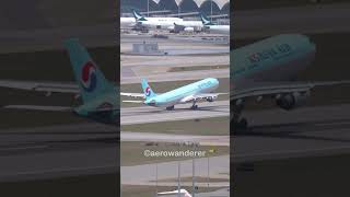 KOREAN AIR A330300 takeoff at Hong Kong Airport shorts aviation koreanair a330 takeoff plane [upl. by Drusilla468]