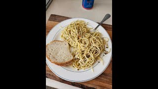 Basil Spaghetti With Red amp Green Hot Peppers [upl. by Wilder739]