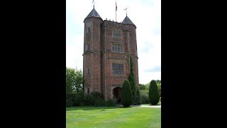 Sissinghurst Garden Teil 1  The Courtyard Der Obere Hof [upl. by Ayhtnic]