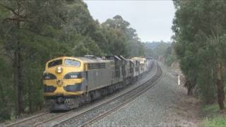 Old EMDs epic struggle and stall  Australian trains [upl. by Lubow]