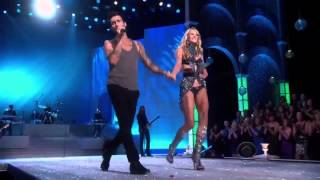 Victorias Secret Fashion show 2011 Anne Vyalitsyna Adam Levine Moves like Jagger Live HD [upl. by Rednijar847]