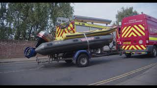 Emergency services respond to concern for persons safety by the river Wensum in Norwich [upl. by Harahs]