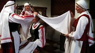 Medieval Wimple  Kaip rišti aukštaitišką nuometą SUTARTINĖ quotMano vainikas Judabraquot [upl. by Jair]