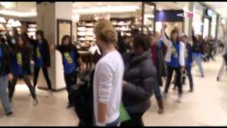 GLEE Flashmob im Limbecker Platz ESSEN [upl. by Alimac]