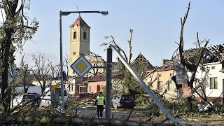 Tschechien Mehrere Tote durch Tornado in Südmähren [upl. by Cecilia]