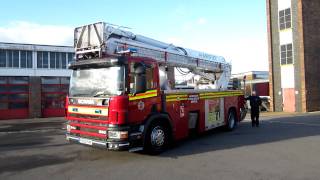 Humberside Fire amp Rescue  Scania Hydraulic Platform Boom Extension [upl. by Lamond]