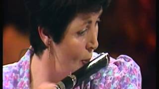 Peg McGrath plays two reels 1989 [upl. by Previdi]