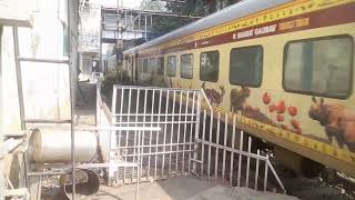 Bharat Gaurav tourist train skipping kalyan junction [upl. by Inanak]