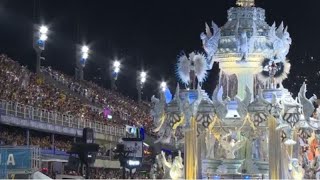 Carnevale di Rio sfilano le squadre di samba [upl. by Notyalk880]