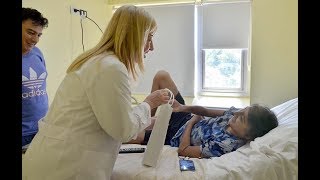 La ministra visitó la Sala de Hemato oncología del hospital del Niño Jesús [upl. by Raffaj]