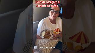 Bolo da Margara é cortado no avião shorts virginiafonseca [upl. by Fosque]