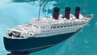 Queen Mary Sinking Model 2024  FICTIONAL SINKING queenmary Custom submersible model [upl. by Zoellick890]