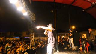 Nicky Jam En vivo 2012 [upl. by Nylkoorb]